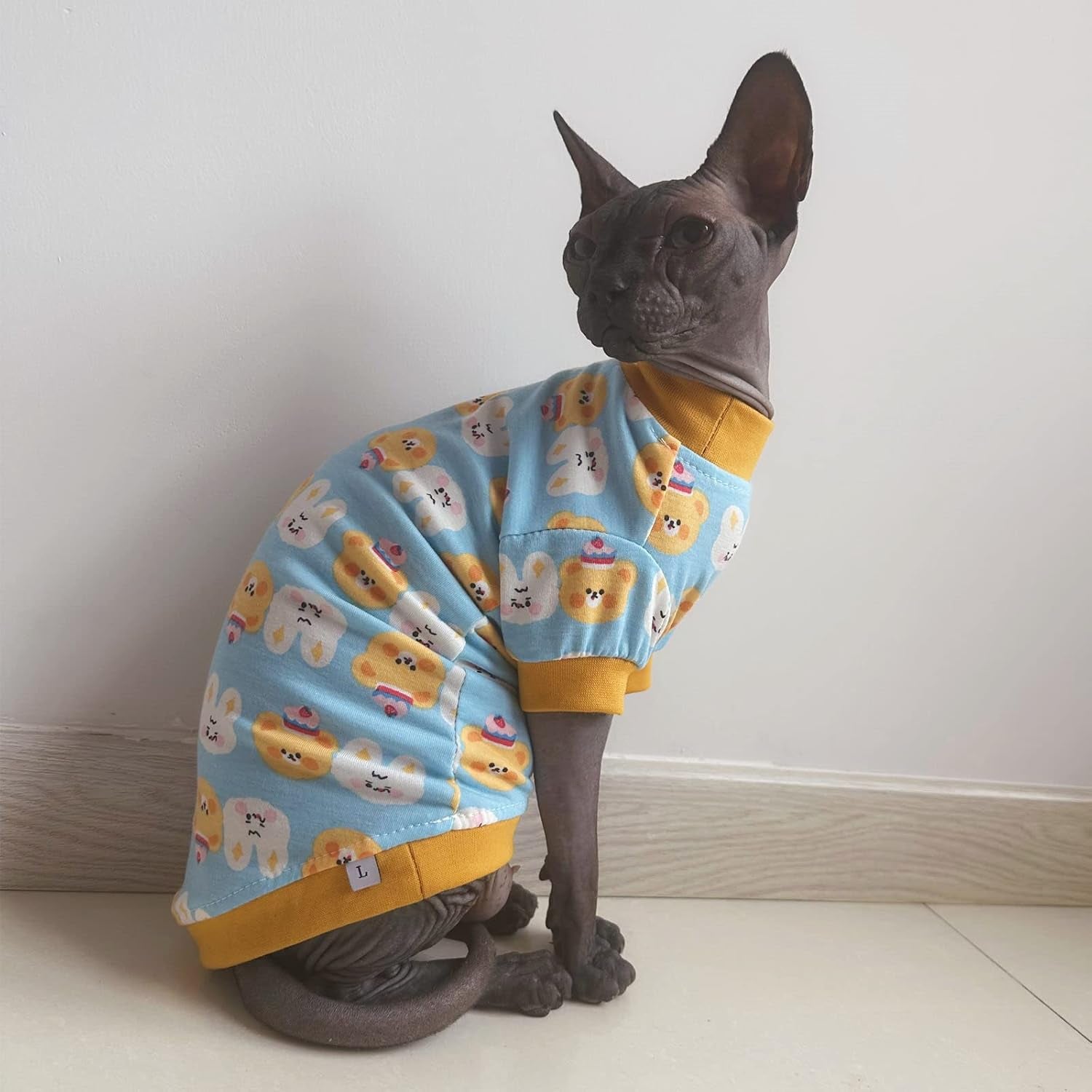 Sphynx Hairless Cat Cute Summer Cotton T-Shirts Pet Clothes,Round Collar Kitten Shirts Cats Apparel (Bear & Bunny, X-Large (Pack of 1))